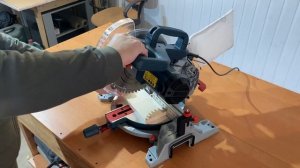 Краткий обзор торцовочной пилы BOSCH GCM 216 Professional