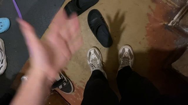 туториал как надеть кроссовки смотреть онлайн