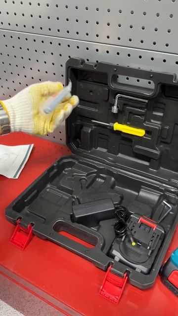 Обзор на секатор 48v от бренда TASKO смотреть онлайн