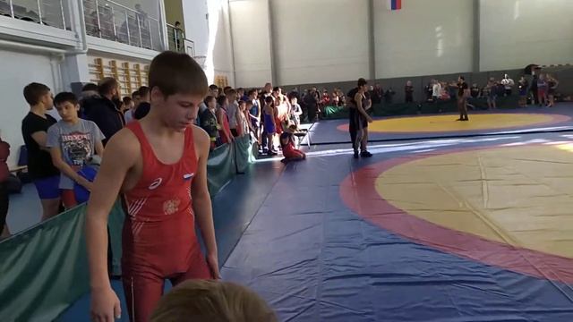 Хоружий Дима 1 схватка в 48 кг Новочеркасск смотреть онлайн