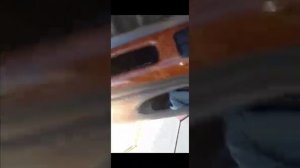 Вывернутое боковое зеркало заднего вида(с электропри?