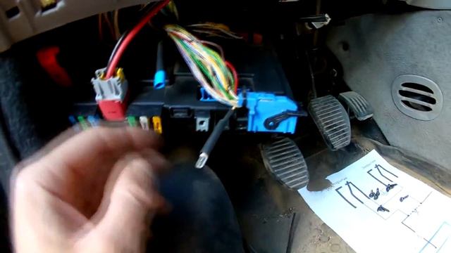 Подключение блока центрального замка в CITROEN XSARA PICASSO. смотреть онлайн