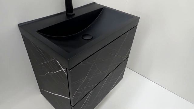PVC шкаф водо и влагоустойчив с черна мивка и чекмеджет? смотреть онлайн