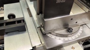 Новая быстросменная резцедержка 250-222