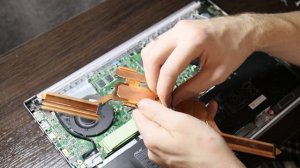 ГРЕЕТСЯ НОУТБУК ЧТО ДЕЛАТЬ - РЕШЕНИЕ 100% | Перегреваетс?