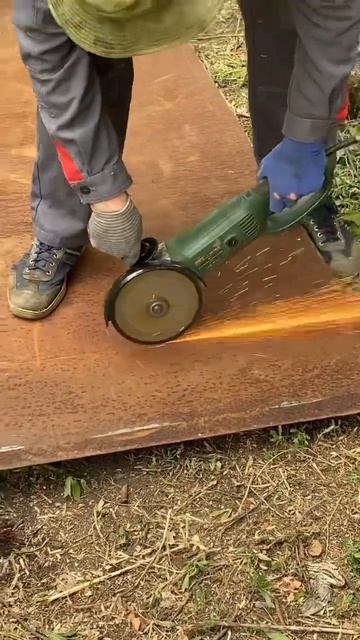 Варим дверь из бака 1 часть // #дача #стр #строимсами #рем смотреть онлайн