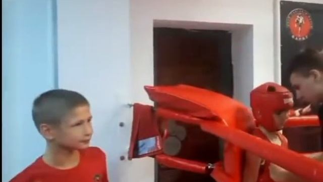 Арутюнян Жора Тайский бокс смотреть онлайн