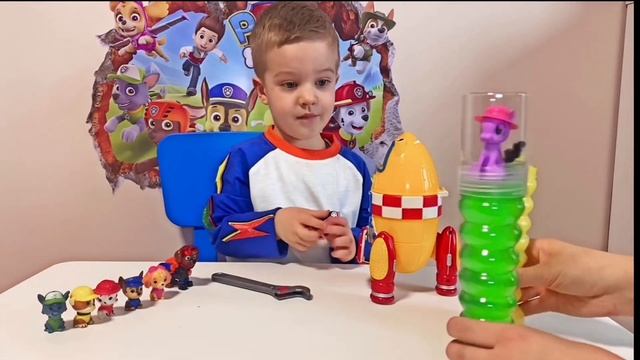 Щенячий патруль и РАКЕТА//Играем с игрушками и слаймом