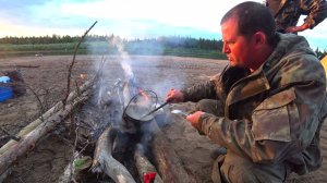 Заночевали в медвежьем углу. Столько щуки в одном месте ещё не видел!Заброс, ЩУКА! заброс, ЩУКА!
