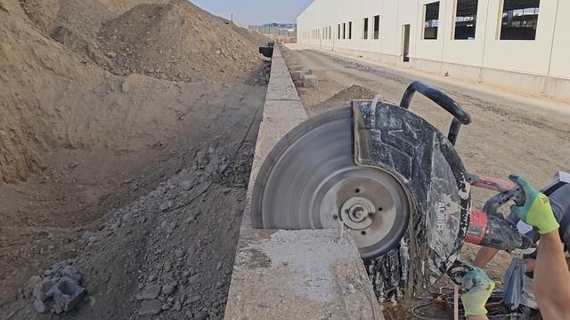Алмазная резка железобетона толщиной до 50 см смотреть онлайн