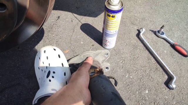 Замена отбойника заднего амортизатора на BMW F20 F21 F30