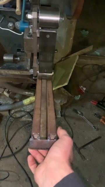 Плоскошлифовальный станок из Гриндера смотреть онлайн