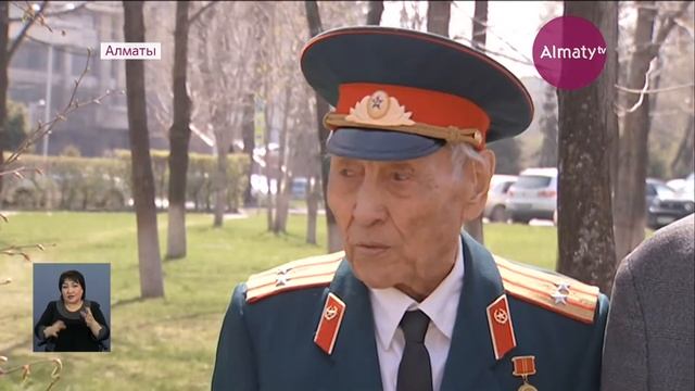 Биыл «Мәңгілік полк» шеруіне 120 мың алматылық қатысад? смотреть онлайн