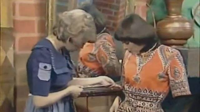 Праздничный 