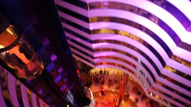 Веселье на лайнере Коста Виктория. Атриум Планетариум. Шарики. смотреть онлайн