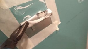 Как удалить крепежные пластины с обратной стороны зер