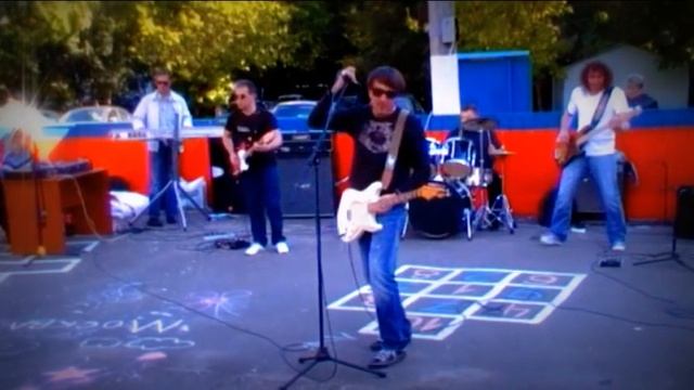 Train to...- Странные игры./ live In the hockey arena)))
