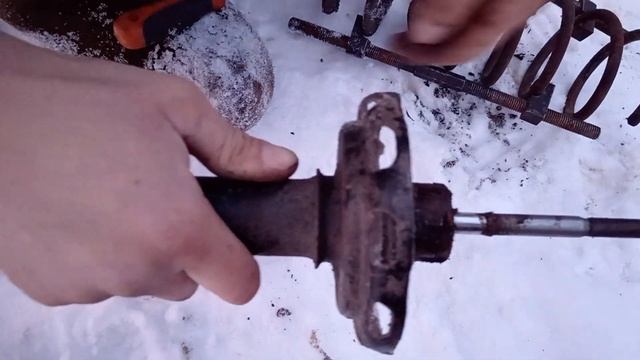 Замена задних стоек на Ауди А4 Б5 смотреть онлайн