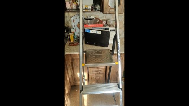 Распаковка — Лестница-стремянка Алюмет АМS7805 смотреть онлайн