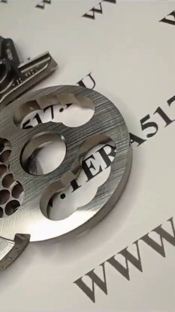 Ножи и решётки для мясорубки КT LM 82 смотреть онлайн