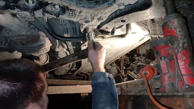 Toyota Spacio AE111 Замена задней опоры ДВС / Replacing The Rear Support Of The