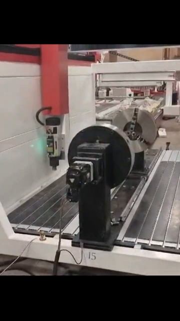 Чпу фрезер с Z 1500 4D с токарной осью #shorts смотреть онлайн