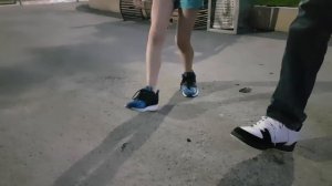 Как кататься на Хилисах?!Учим дядю кататься на Heelys!!!