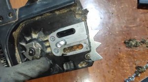 Не смазывается цепь? Как проверить подачу масла на цеп