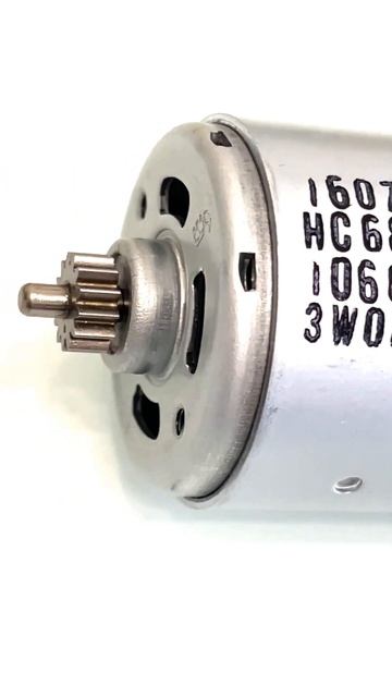 Двигатель Bosch Universal Drill 18V смотреть онлайн