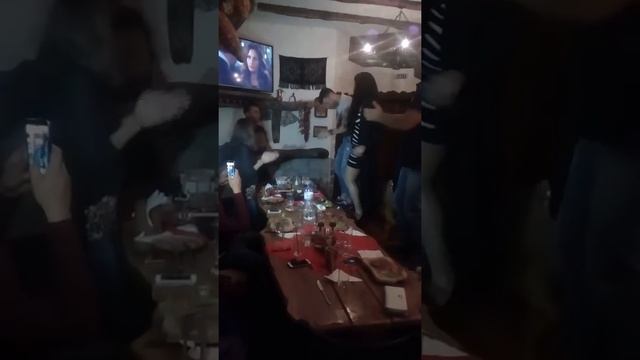 Рожден ден. Старите Къщи, Медово.