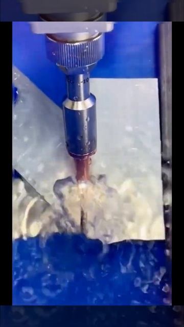 Вода не помеха для лазерного станка SLS Fiber | www.raymark.ru #short смотреть онлайн