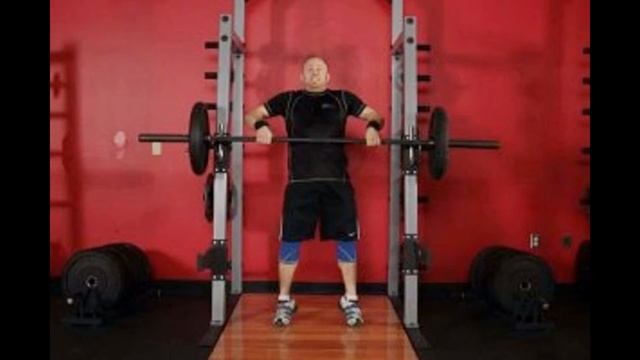 Подъем штанги на плечи