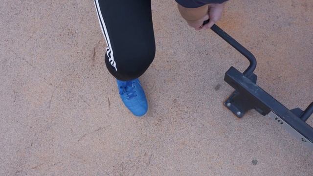 Приседание Сумо или Тяга Сумо. Упражнение #44 Sumo Squat Or Sumo