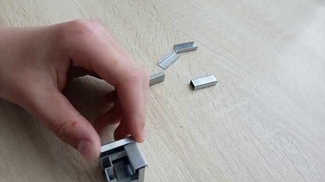 собрал кубик из скрепок смотреть онлайн
