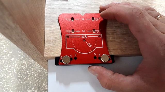 Установка внутренних мебельных петель смотреть онлайн