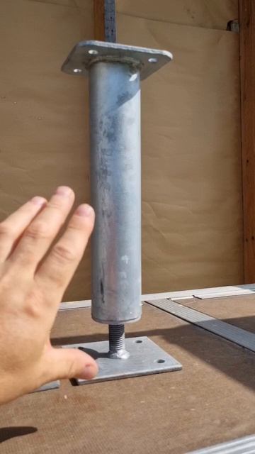 Регулируемые опоры столба, два варианта. смотреть онлайн