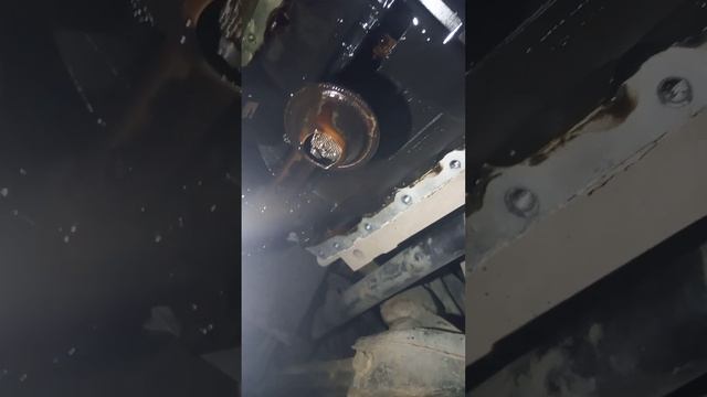 Пропадає тиск масла Гольф 4 1.6 бензин смотреть онлайн