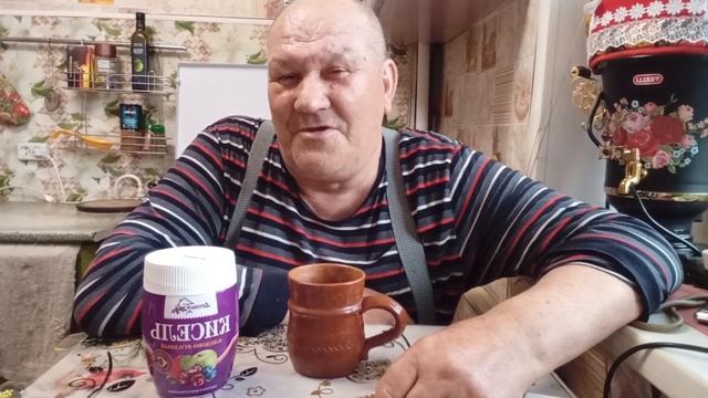 КТО-ТО ЖИВЁТ С АЛКАШАМИ А КТО-ТО С СТАРИКАМИ, КАНАЛ О ЖИЗНИ В СЕЛЕ смотреть онлайн