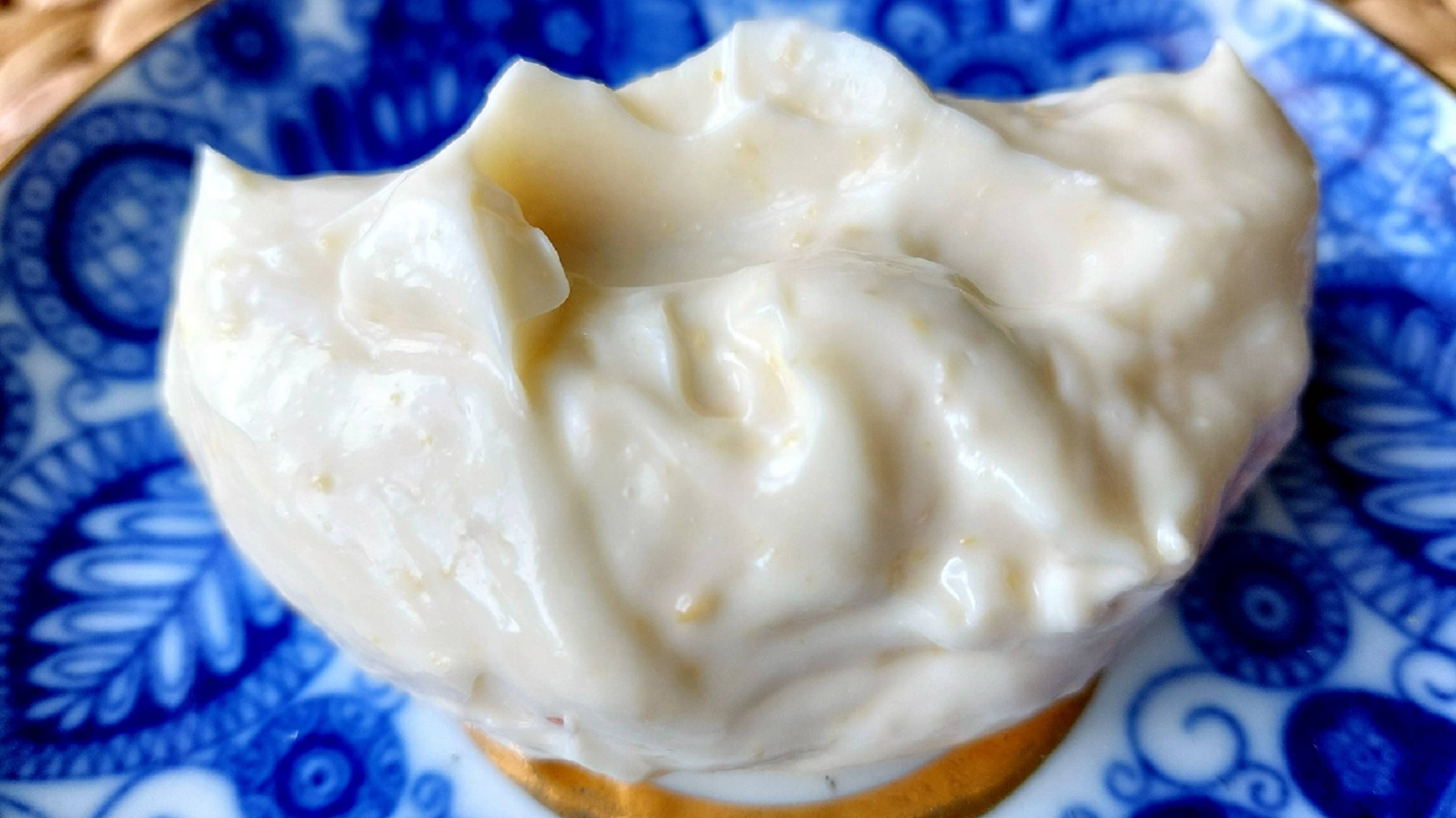 Майонез с зерновой горчицей и лимонным соком с мякотью. Приготовлен на всём натуральном смотреть онлайн