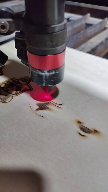 Лазерная резка BOINKERS ,отправляем всех на луну. смотреть онлайн