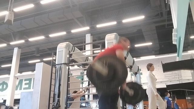 Рывок штанги одной рукой 32,5 кг в 53 года. В следующий ра?