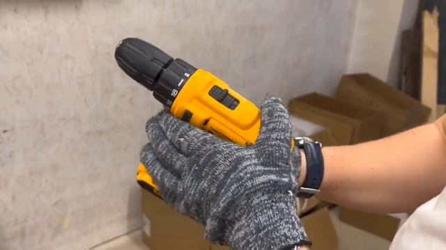 ПОДАРОЧНЫЙ НАБОР ИЗ ШУРУПОВЕРТА DeWALT И 50 ИНСТРУМЕНТОВ! смотреть онлайн