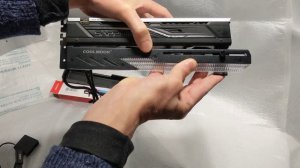 Распаковка подставки под видеокарту