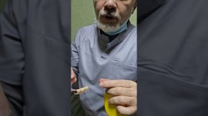 Как одеть зубной протез