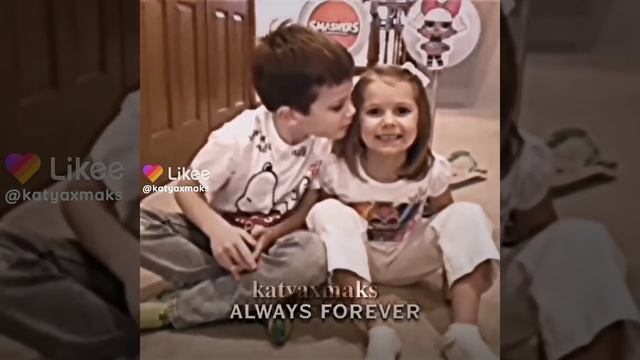 Макс и Катя Макс поцеловал Катю 💋