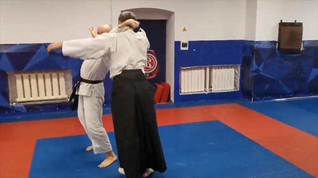 Katadory menuchi - irimi