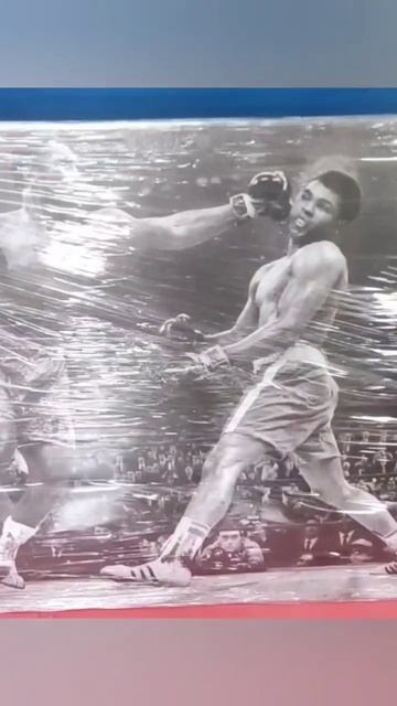 Бокс#подарили#картину#на#день#рождение#джордж#фрезер#? смотреть онлайн