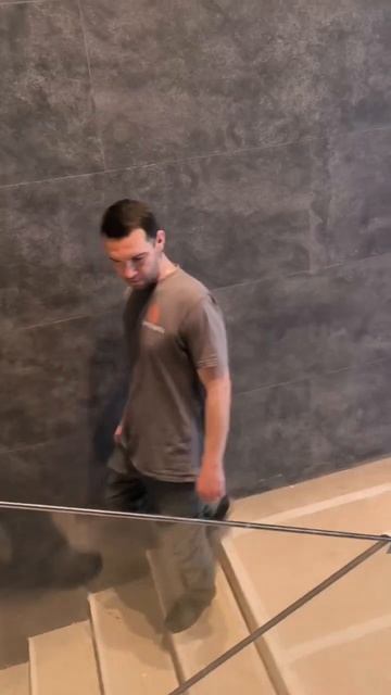 стеклянные ограждения лестницы в 3-х этажном коттедже смотреть онлайн