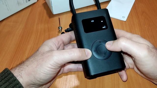Компактный насос-компрессор Xiaomi Mijia Air 2. Полезная вещи? смотреть онлайн