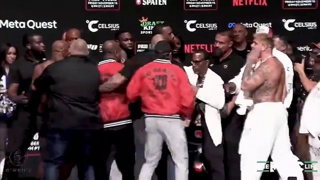 Джейк Поул vs Майк Тайсон. Финальное взвешивание. Пошеч смотреть онлайн